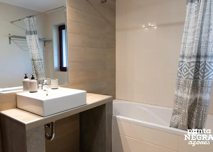 The North House By Ponta Negra Azores 펜션 Biscoitos (Terceira)